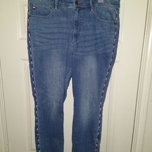 Tommy Hilfiger Tribeca Skinny Blue Jeans Women's sz 12. Measures 34x26.